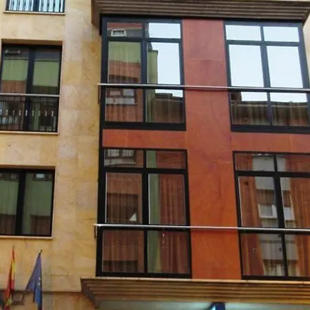 Ξενοδοχείο Alda Centro 2*