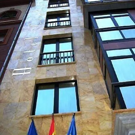 מלון Alda Centro 2*