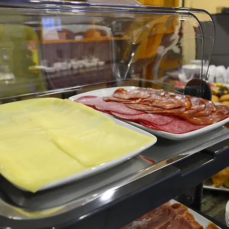 מלון Alda Centro