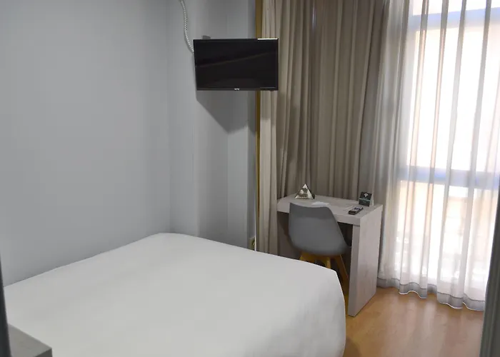 מלון Alda Centro 2*